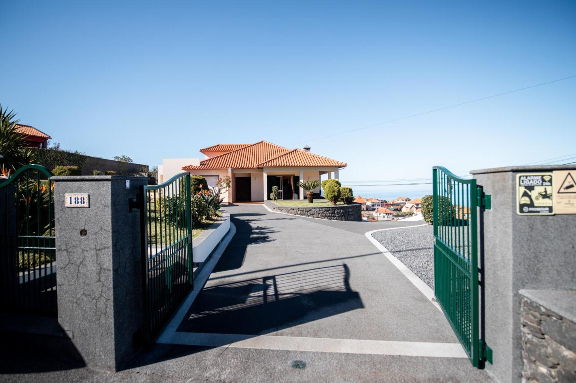Апартаменты Brisas Do Atlantico Santa Maria Madalena Экстерьер фото